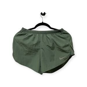 NWOT Nike Women’s Shorts - Green - S